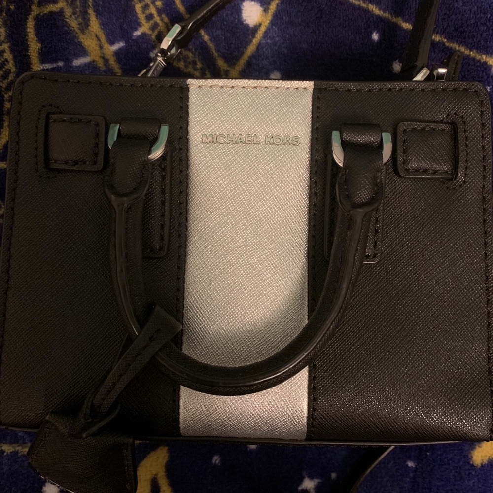 Michael Kors crossbody mini purse satchel  clutch - Picture 3 of 8